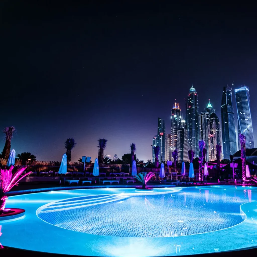 swimming pool contractor dubai