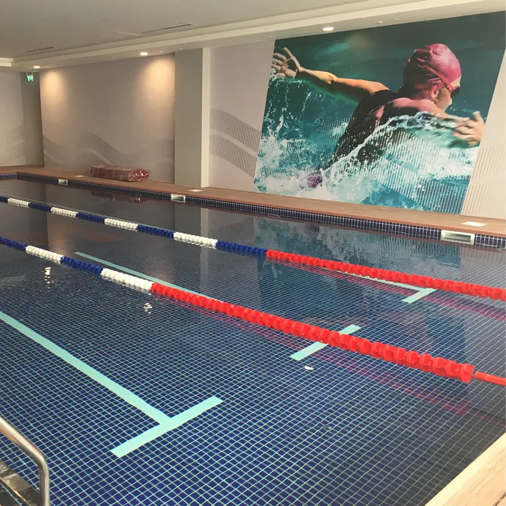 swimming pool builders in dubai