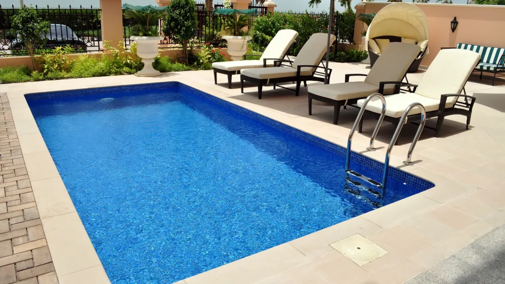 swimming pool cleaning company